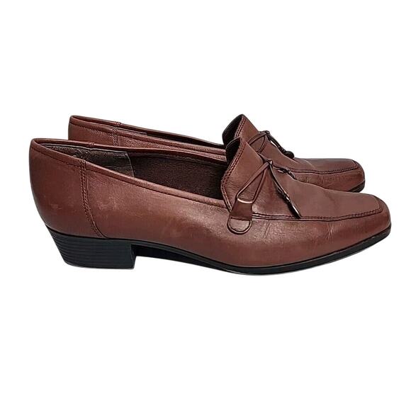 Mootsies Tootsies Women's Size 9 Brown Dress Loafers Leather Slip On Classic EUC - Picture 2 of 7